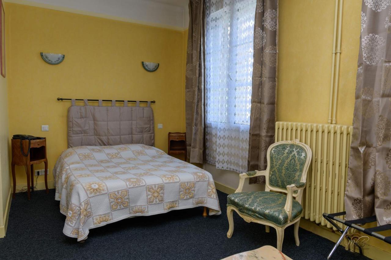 Hotel De La Cloche Sp Remeš Exteriér fotografie